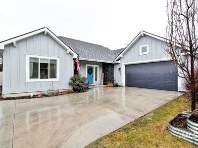 2667 E Copper Point St, Meridian, ID, 83642