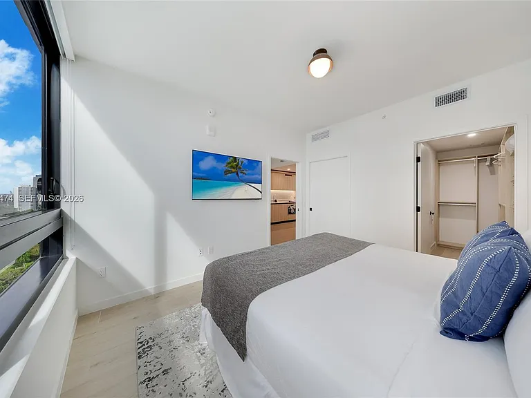 225 N Miami Ave #1510 — Photo 6