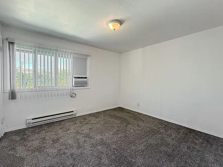 Sun Basin Apartments — Photo 15