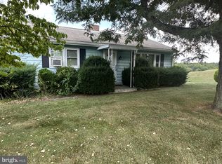 160 Impounding Dam Rd, Hanover, PA 17331