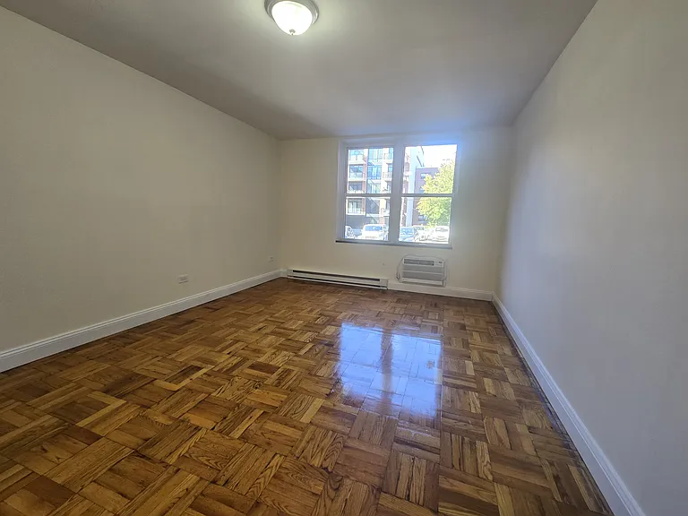 31-28 29th St #1E — Photo 9
