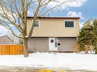 274 Woodfield Dr, Ottawa, ON K2G 3W9