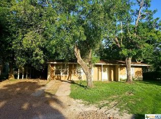 116 Bonham St, Port Lavaca, TX 77979