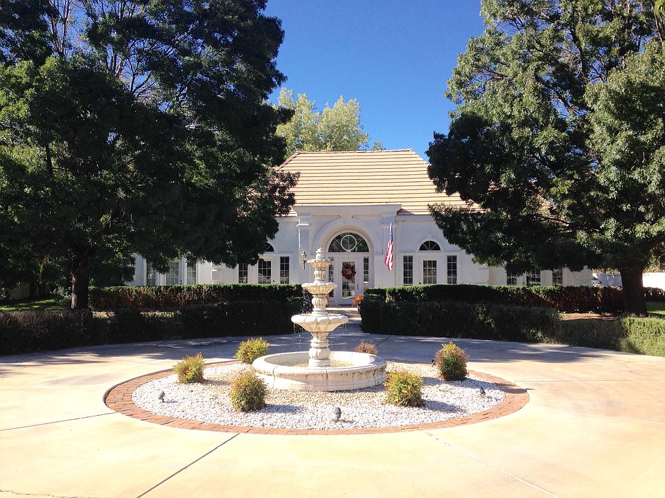 Beautiful Home on and Acre