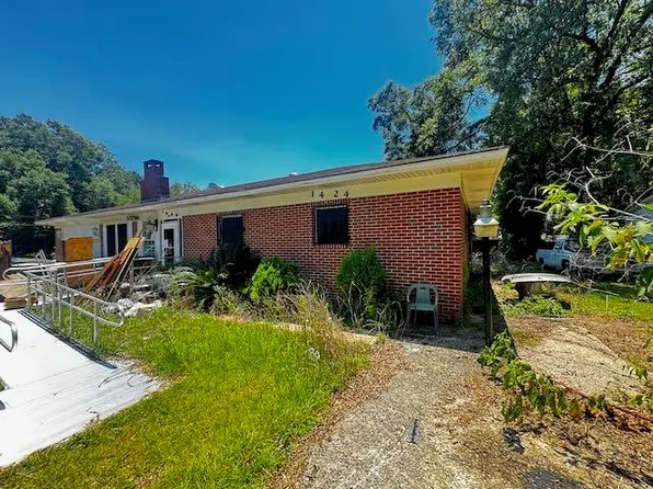 1424 Jake Dr, Tallahassee, FL 32305