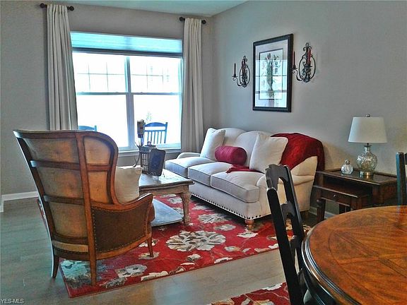 4th image of 12274 Edgebrook Dr