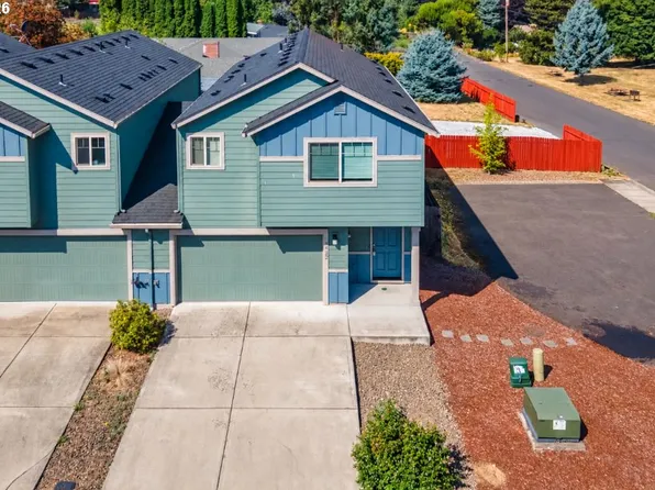5922 NE 71st Ave, Vancouver, WA 98661