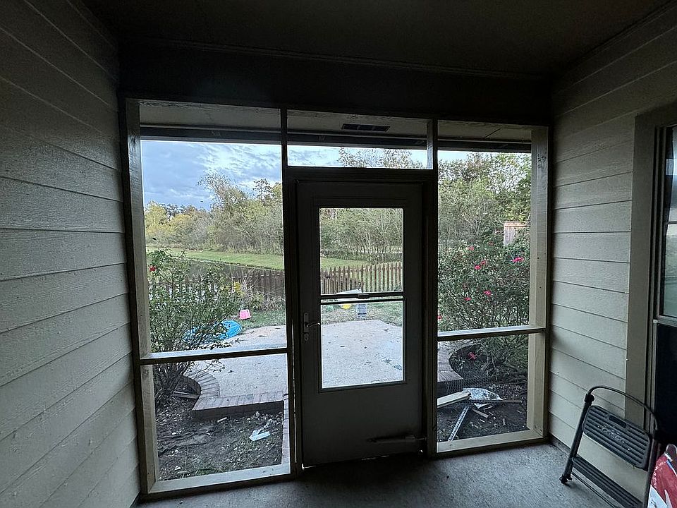 2nd image of 3315 Nicholson Lake Dr