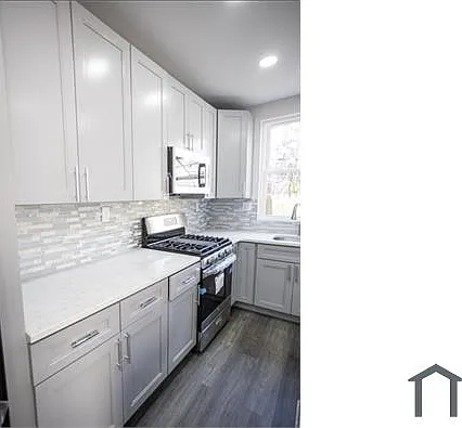3230 Fontain St — Photo 11