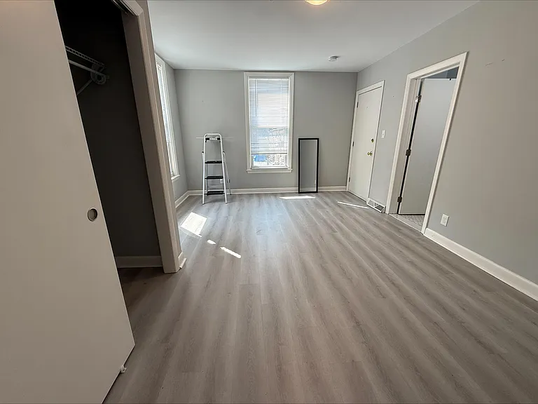 146 Highland Ave #1R — Photo 19