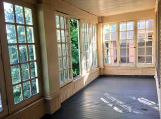 1017 E 5th St APT 2, Duluth, MN 55805