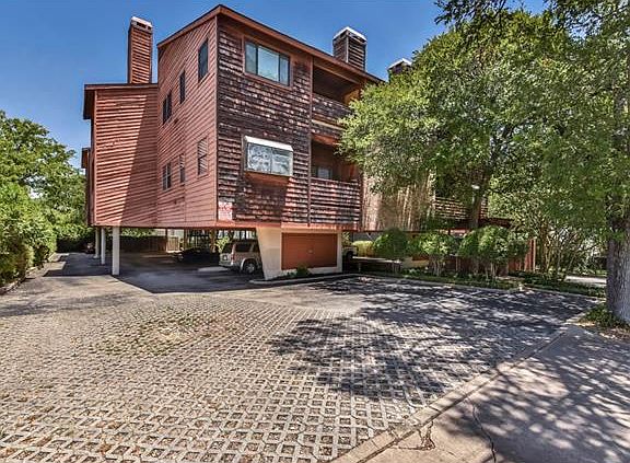 2nd image of 2508 W 12th St APT 204