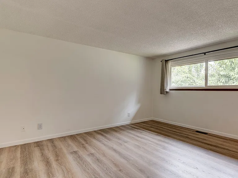 2156 Fairway Ln — Photo 18