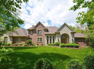 718 Winding River Blvd, Hamilton Twp, OH 45039