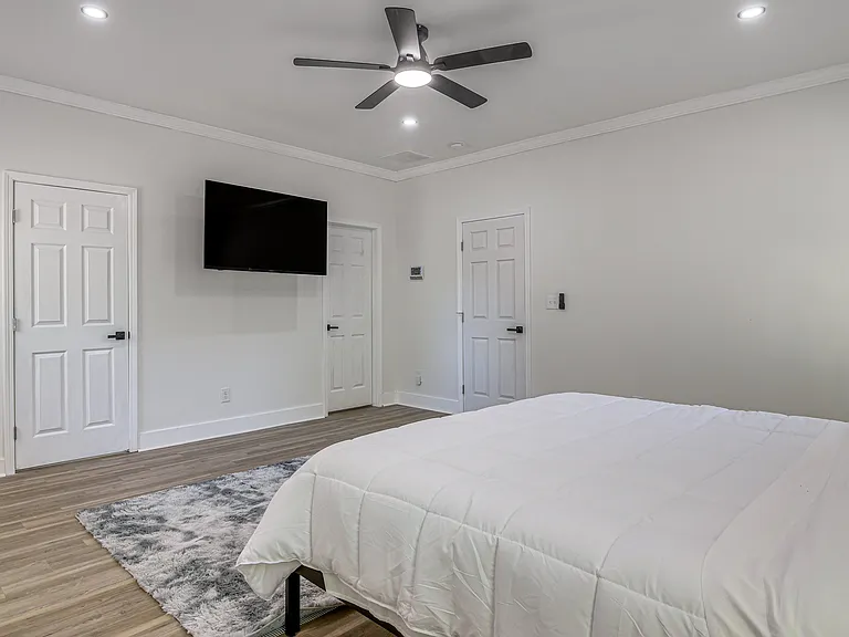 1550 Langston Ave SW — Photo 8