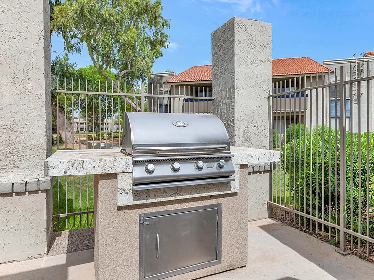 Gila Springs Apartments — Photo 32