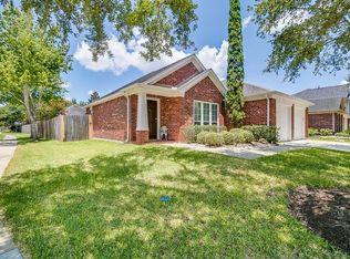 3703 Cane Lake Dr, Richmond, TX 77406