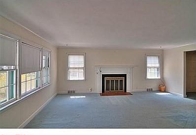 3rd image of 209 Starr Dr