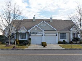 68 Harwood Rd, Monroe Township, NJ 08831