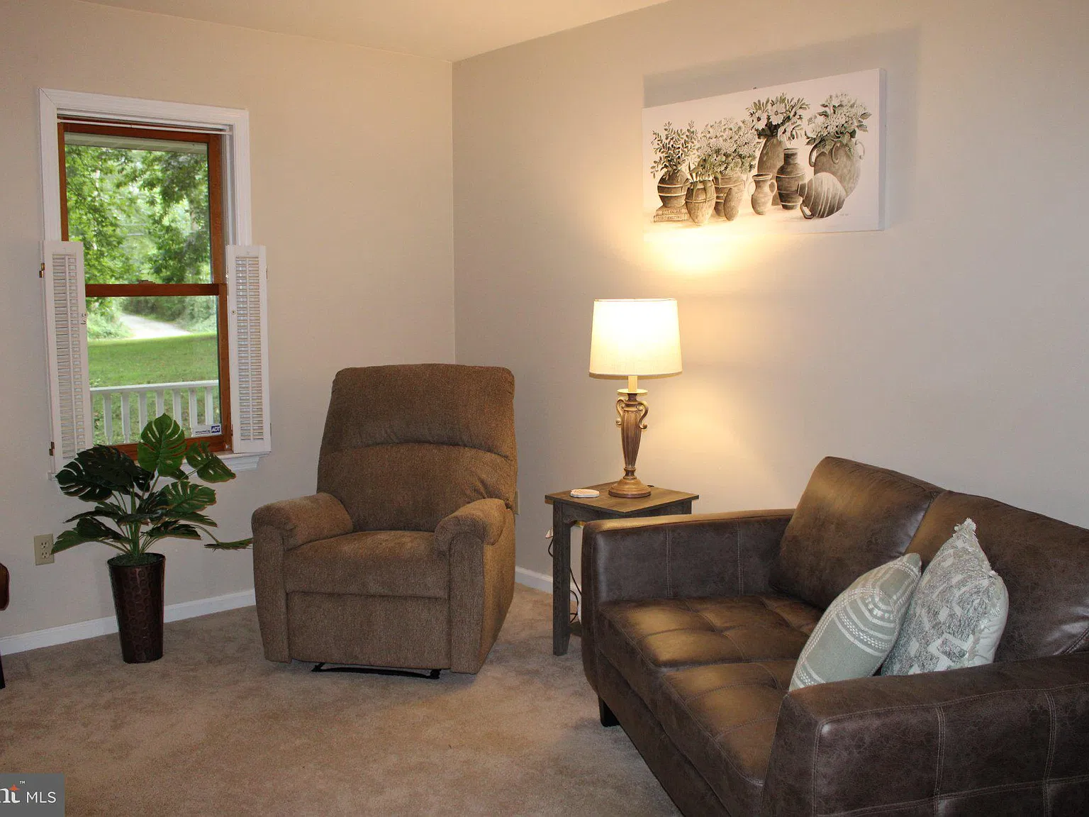 3 bed, 1.5 bath, 1512 sqft, $1,995 — Photo 4