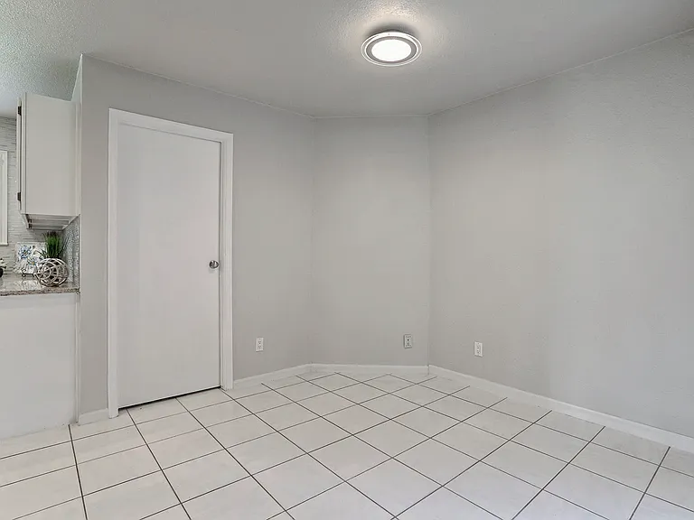 212 Aspenway Dr — Photo 12