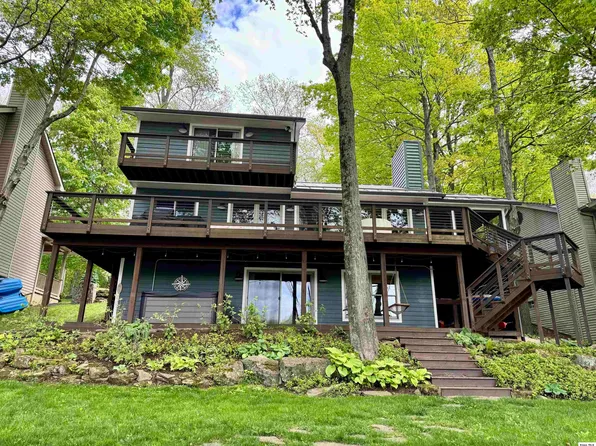 553 Highland Hills Dr, Howard, OH 43028