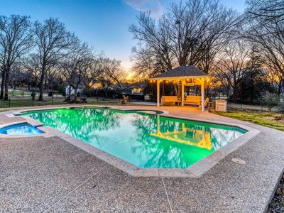 144 Hillside Dr E, Burleson, TX, 76028