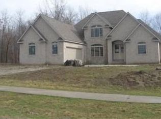 1401 Rustic Bridge Dr, Kent, OH 44240