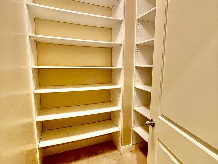 436 E Paris Dr — Photo 14