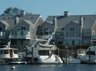18 Keel De Sac #18, Falmouth, MA 02540
