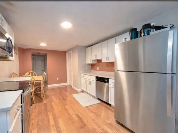 204 N Franklin St, Holbrook, MA 02343