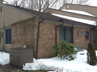 1 Lexington Ct, Red Bank, NJ 07701