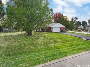 287 Sharon Dr, Barrington, IL 60010