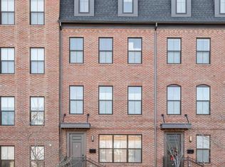 2114 18th St N, Arlington, VA 22201