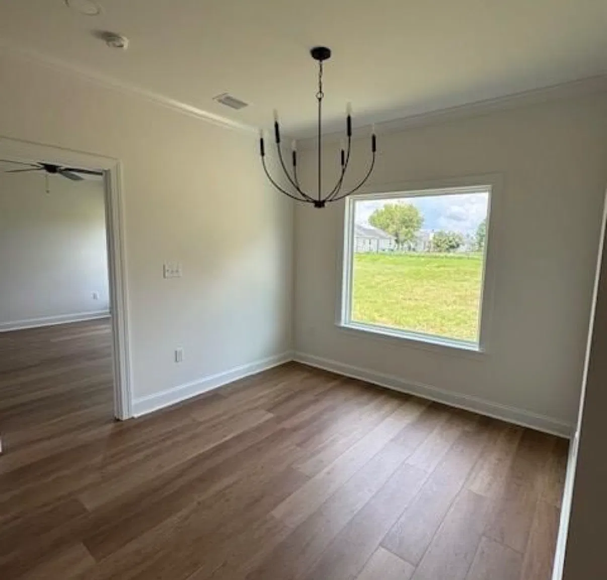 4 bed, 1751 sqft, $2,300 — Photo 4