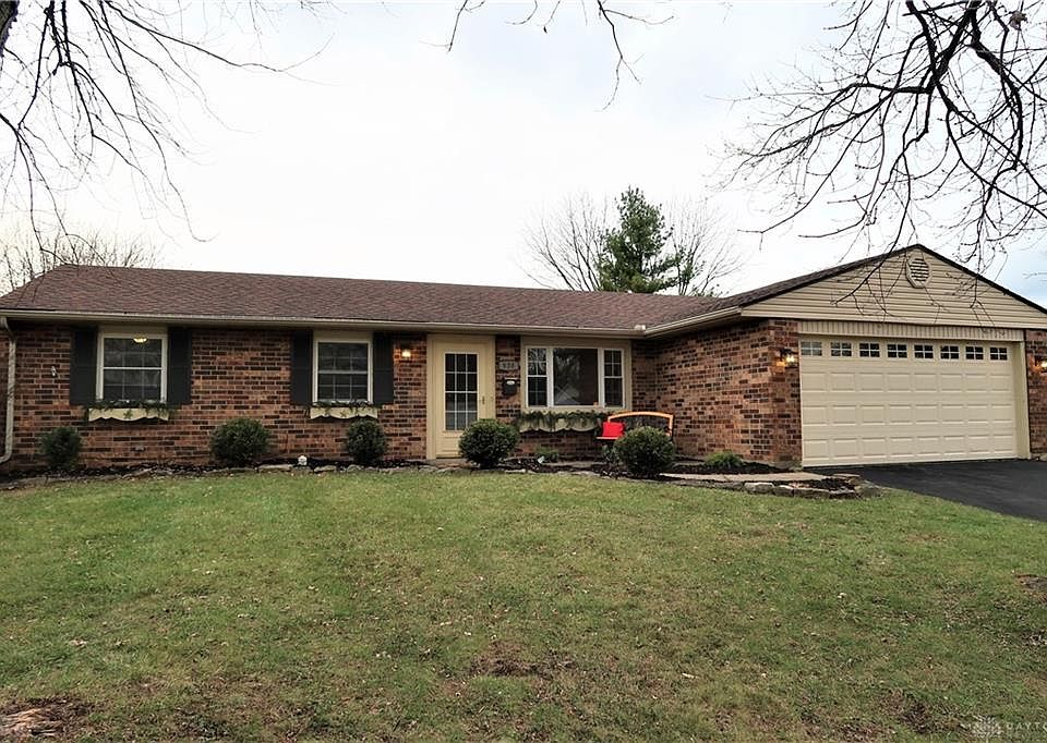 1st image of 638 Dakota Dr