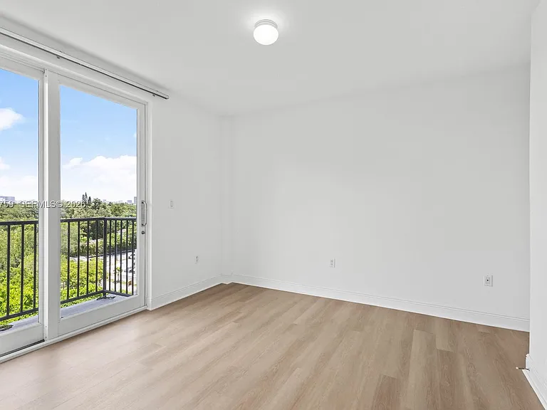 2701 SW 3rd Ave #502 — Photo 10