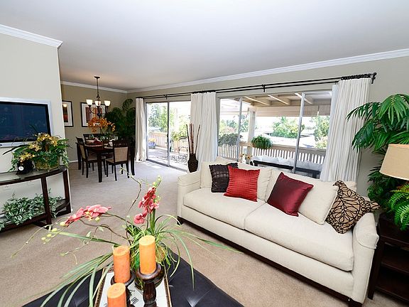 4th image of 2549 Pine Knoll Dr Unit 1