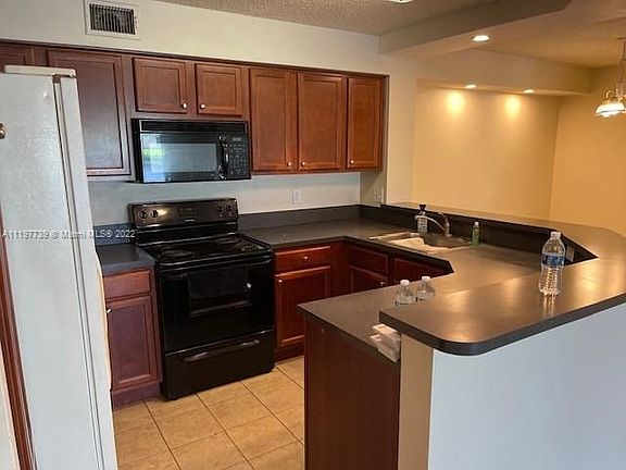 4th image of 7620 Westwood Dr APT 207