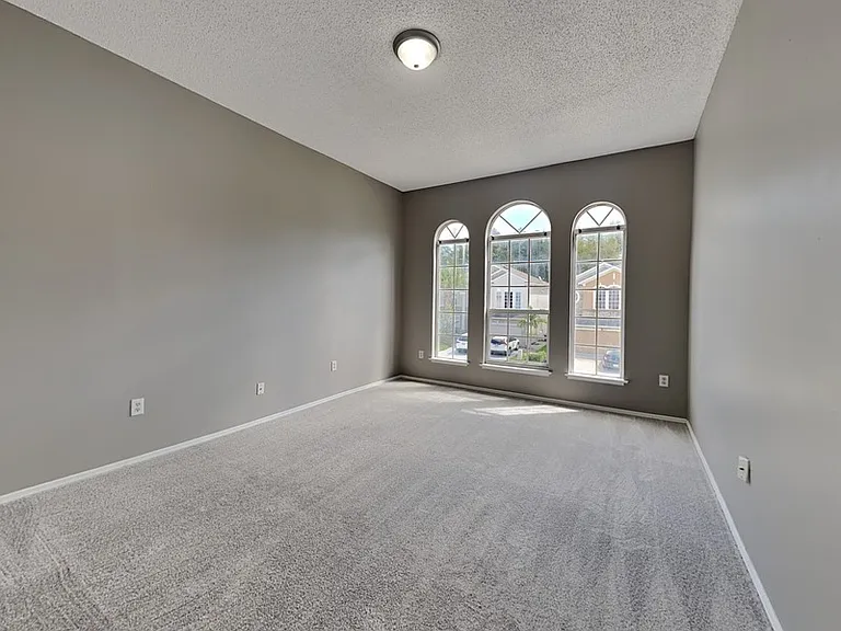 1735 White Heron Bay Cir — Photo 17