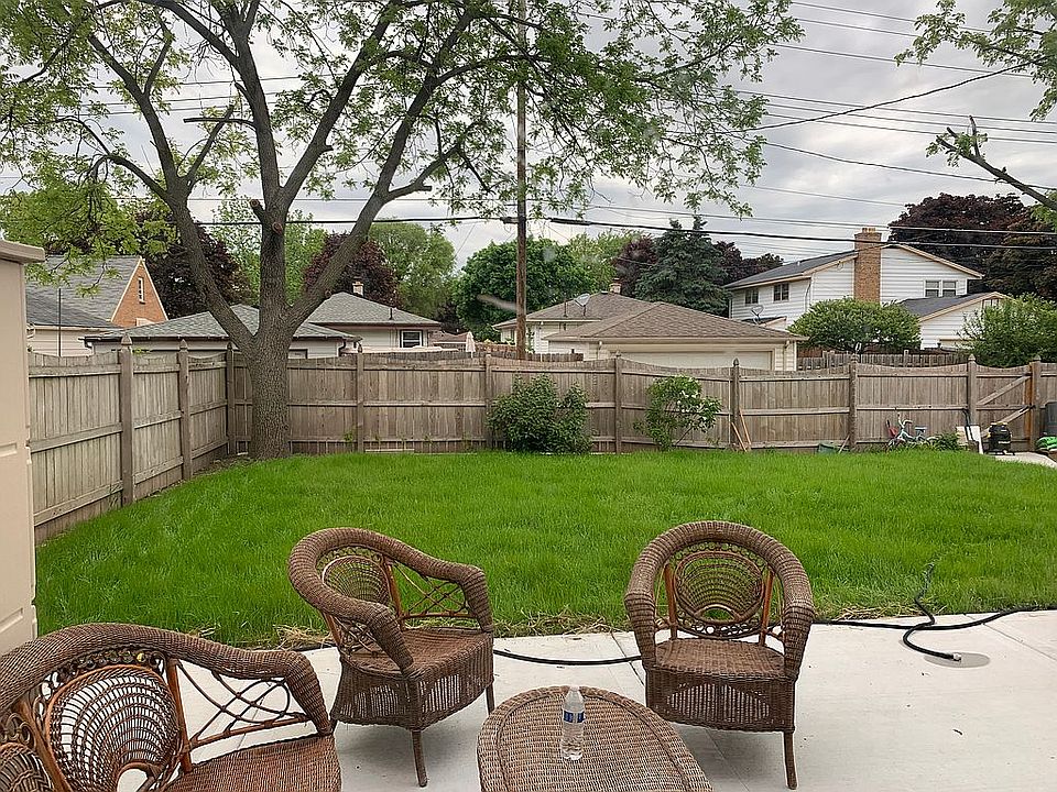 1st image of 8710 W Grantosa Dr