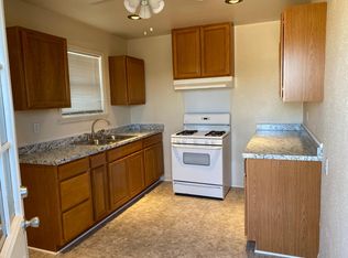 5208 W Avenue L, Lancaster, CA 93536