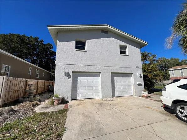 1899 New Hampshire Ave NE, Saint Petersburg, FL 33703