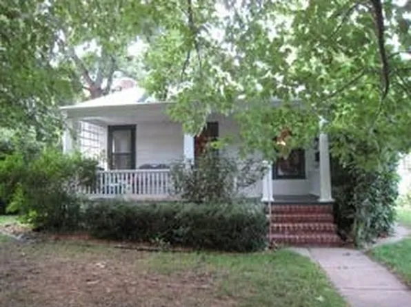 1604 Humboldt St, Manhattan, KS 66502