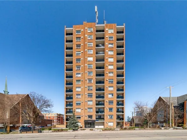 64 Benton St #1102, Kitchener, ON N2G 4L9