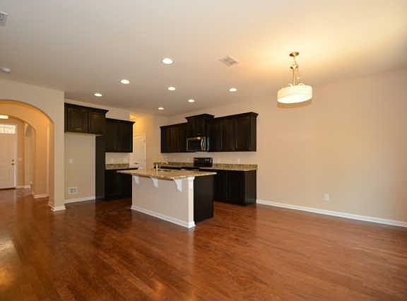 4th image of 703 Bench Ln #186-lot 186