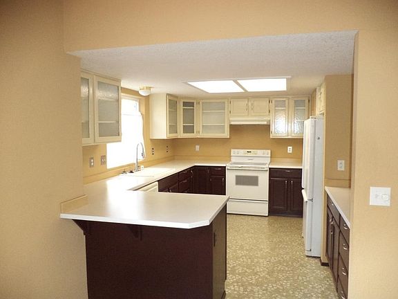 4th image of 4319 Beaumont Ln SE