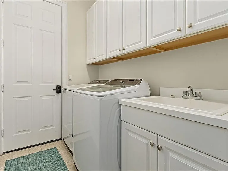 20053 Saraceno Dr — Photo 17