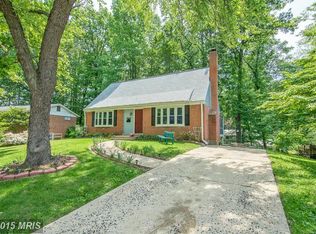 5607 Southampton Dr, Springfield, VA 22151