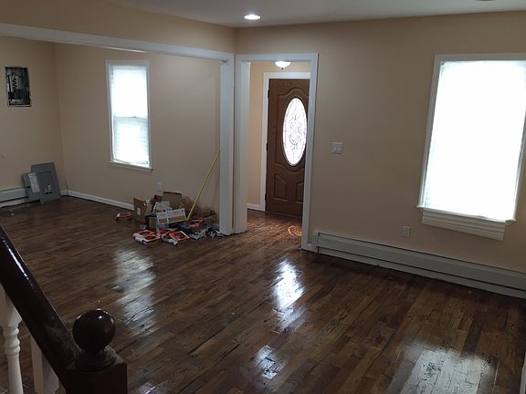 5th image of 187-02 122nd Avenue